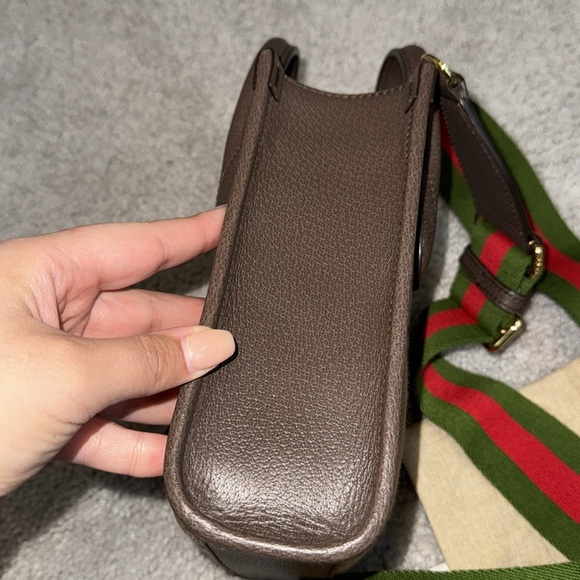 Gucci Jumbo Monogram GG Mini Tote Bag! - Picture 5 of 6